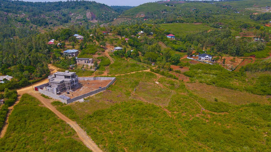 How to Evaluate Land Before You Buy in Kenya (A Complete Guide)